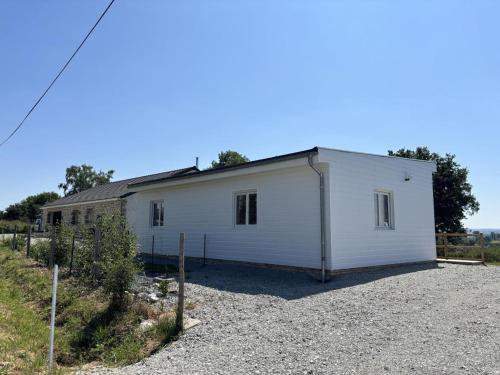 Chalet moderne et confortable au cœur de l'Allier - FR-1-489-582 in Marcillat-en-Combraille