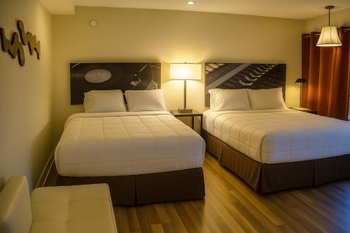 River Forest Inn