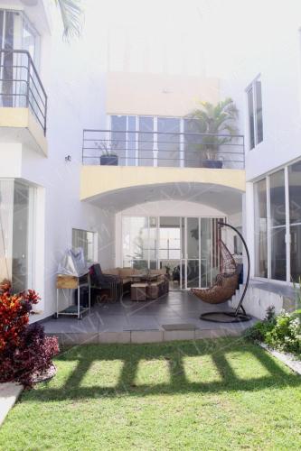 Deluxe Style & Confort Pax14 in Chipitlan