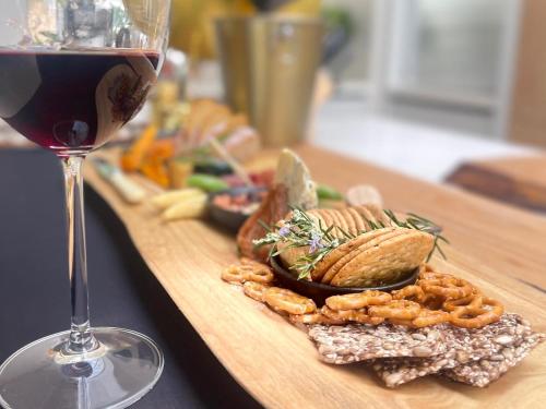 Facilities, Secret Sands in Wilderness