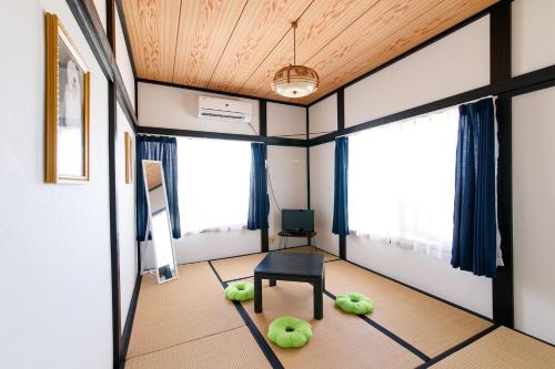 3 futon beds