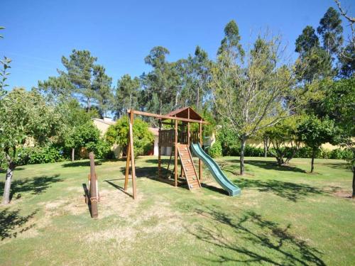 Oprema, Splendid Ponte De Lima Villa 6 Bedrooms Villa Coura Coura Valley Views Ping Pong Pool Table in Rubiaes