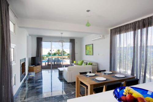 Luxury Cyprus Villa Turquoise Villa Private Pool Sea View 1 BDR Paphos - image 2