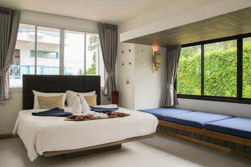 room detail thumbnail 0