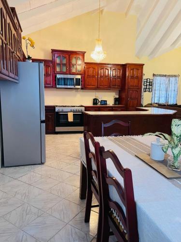 Castle Berry Apartments in Kingstown