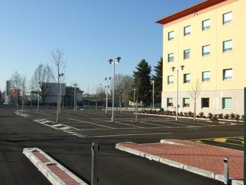 Ibis Como - image 3