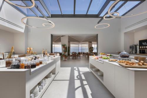 Ēdiens un dzērieni, Mirage Chalkida City Resort in Saint Minas
