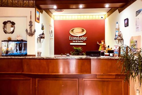 Econo Lodge Inn & Suites Old Saybrook - Westbrook in Old Saybrook, USA