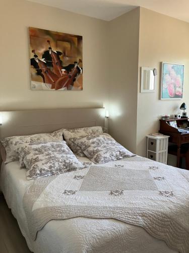 La Roseraie résidence près de Vichy chambre d'hôte Saint-Rémy-en-Rollat