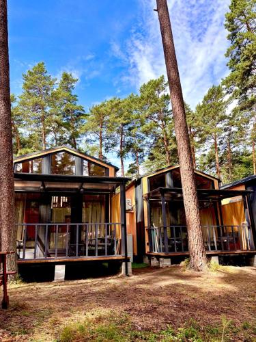 Exterior view of Perla