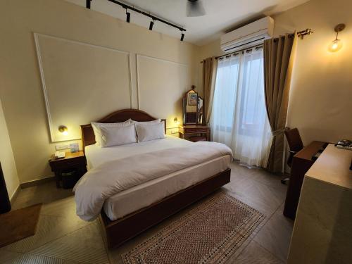 room detail thumbnail 0