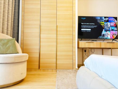 Modern Fully Furnished Apartment in Regina Tower JVC - Easy Access to JBR, Circle Mall & Dubai Hills Mall, Dubai (Foto 4)