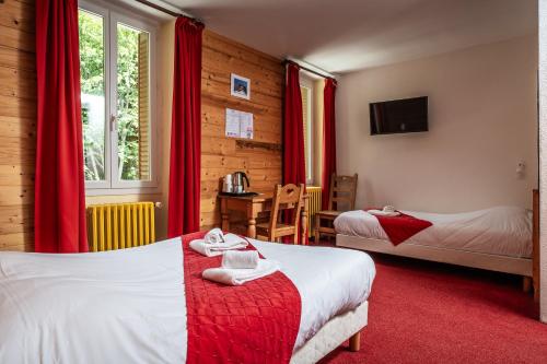 2 twin beds