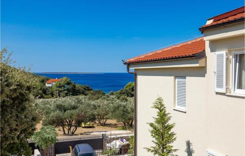 Vaade, Beautiful Home In Miholascica in Miholašćica