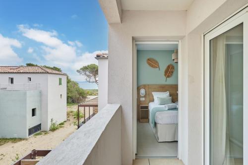 Résidence Odalys Riviera la Presqu'Ile (Residence Odalys Riviera la Presqu'Ile) in Иер