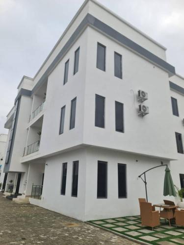 Nook & Cranny apartment jahi, abuja