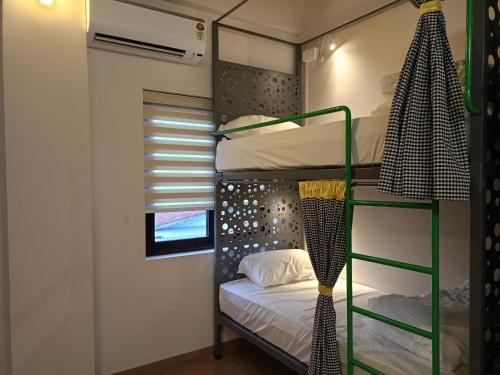 Zostay Urban Retreat Deluxe Rooms & Premium Dorms