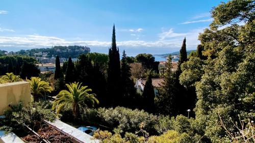 Заобикаляща среда, Pamela Hotel Cassis in Касис