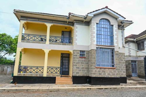 Sofitel Executive 3 bedrooms all rooms ensuite own compound in Kisumu
