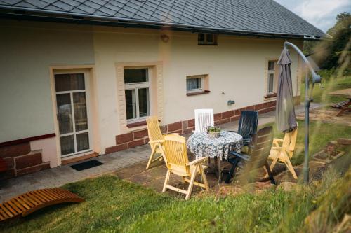 Dārzs, Holiday Home Elizabeth in Nová Ves nad Popelkou