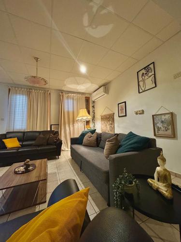 Stou Stefani in 阿格羅斯