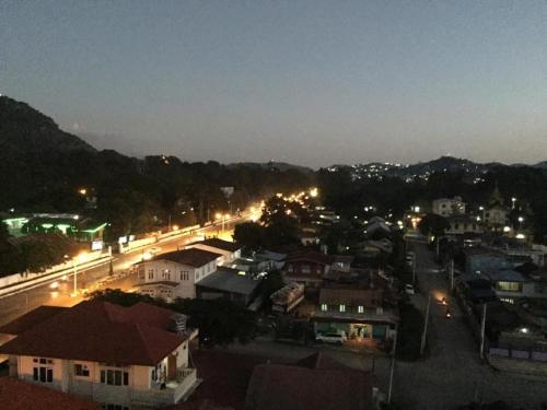 Aussicht, UCT Taunggyi Hotel in Taunggyi