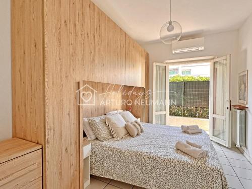 One-Bedroom Apartment image 3