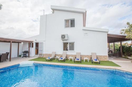 Villa Kavo Sunshine - Beautiful 3 Bedroom Protaras Villa With Private Pool - Close To The Beach, Protaras