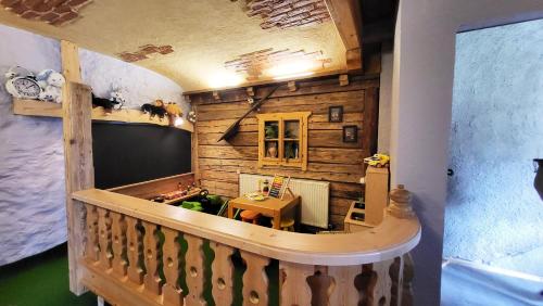 gedeelde lounge/tv-ruimte, Almliesl Gruppenhaus PUCH-625 in Semmering