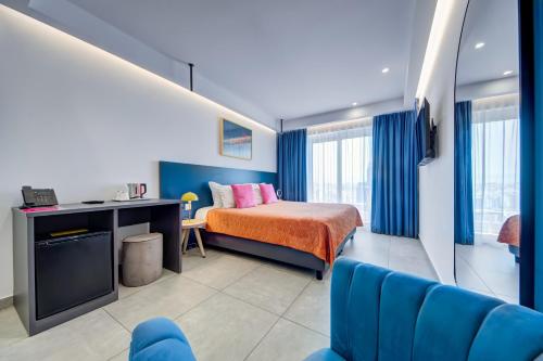 Deluxe Double Room room in Flamingo Hotel Malta