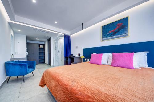 Deluxe Double Room image 5