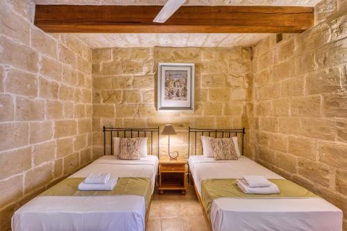 Karmnu Holiday Farmhouse - image 11