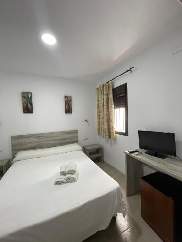 Hostal Malia - image 13