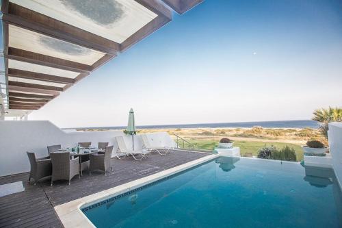 Villa Fig Tree Bay Seafront Luxury 5Bdr Seafront Protaras - image 3