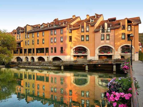 ทัศนียภาพภายนอกโรงแรม