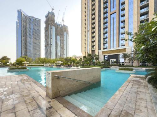 2BR Waterfront Apartment | King Beds + Ensuite | - image 13
