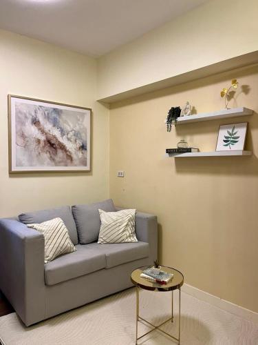 Condo in Pasay 12th flr studio unit-near MOA, PICC, Manila