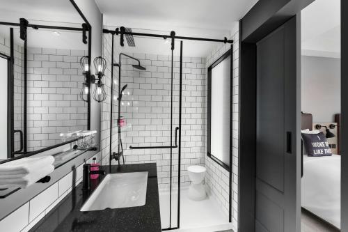 Superior Double Room image 2
