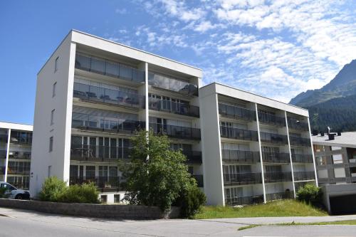 Ladina 74 (363 Ko) in Lenzerheide/Lai, Schweiz