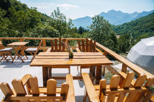Ursa Camp Mountain Glamping in Kolasin