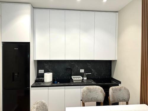 cozy apartament tirana bllok, Tirana (fotografie 10)