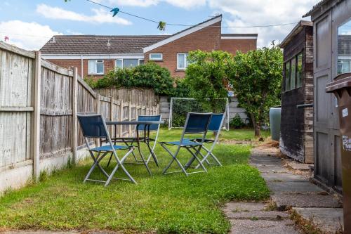 Kert, Garden City, Deeside in Garden City