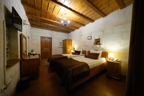 Harman Cave Hotel Room Type - Standard Twin Room