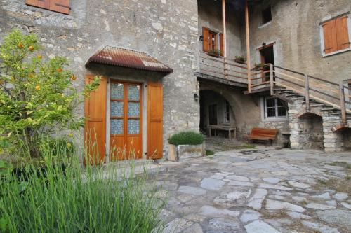 Entrance, Country House Cozzena in Maslianico