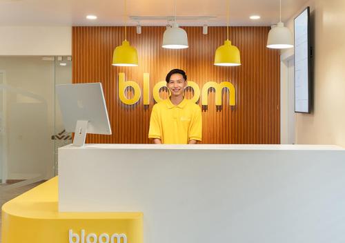 Hol, Bloom Hotel - Jubilee Hills in Hyderabad
