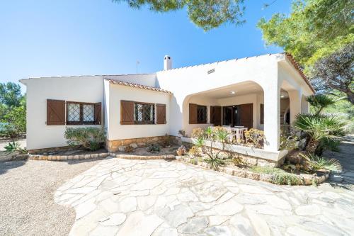 Dārzs, Hauzify I Casa l'Estany in L'Estany