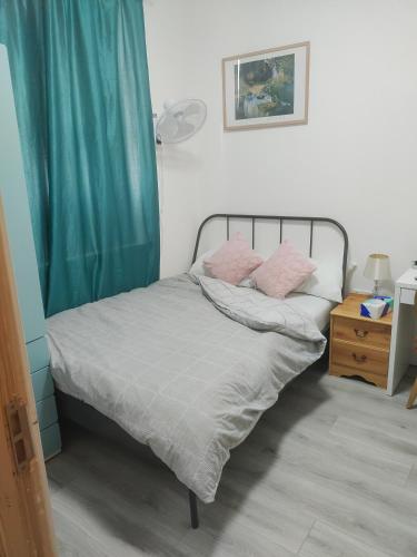 Bet El Cozy & Comfy Room 2