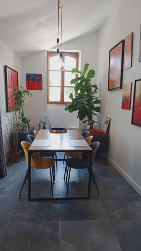 St ybars chez Annick et Alain in 卡斯塔尼亞克