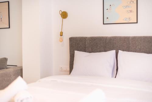 Spacious Apartment With Private Garden - Zen Demeter, Афины (фото 8)