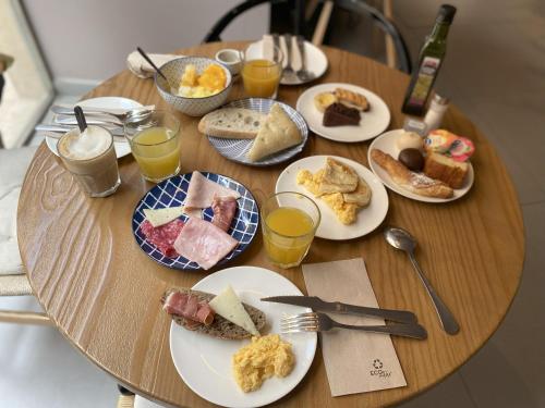 YOU & CO. Quart Boutique, Valencia (foto 10)